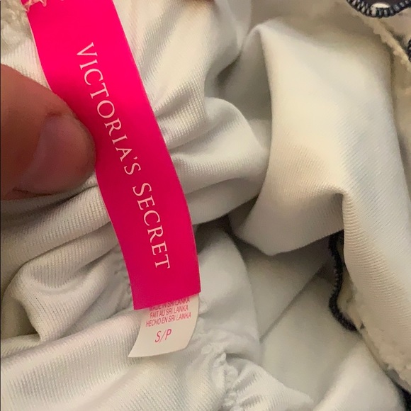 bikini bottoms victoria’s secret - Picture 3 of 3